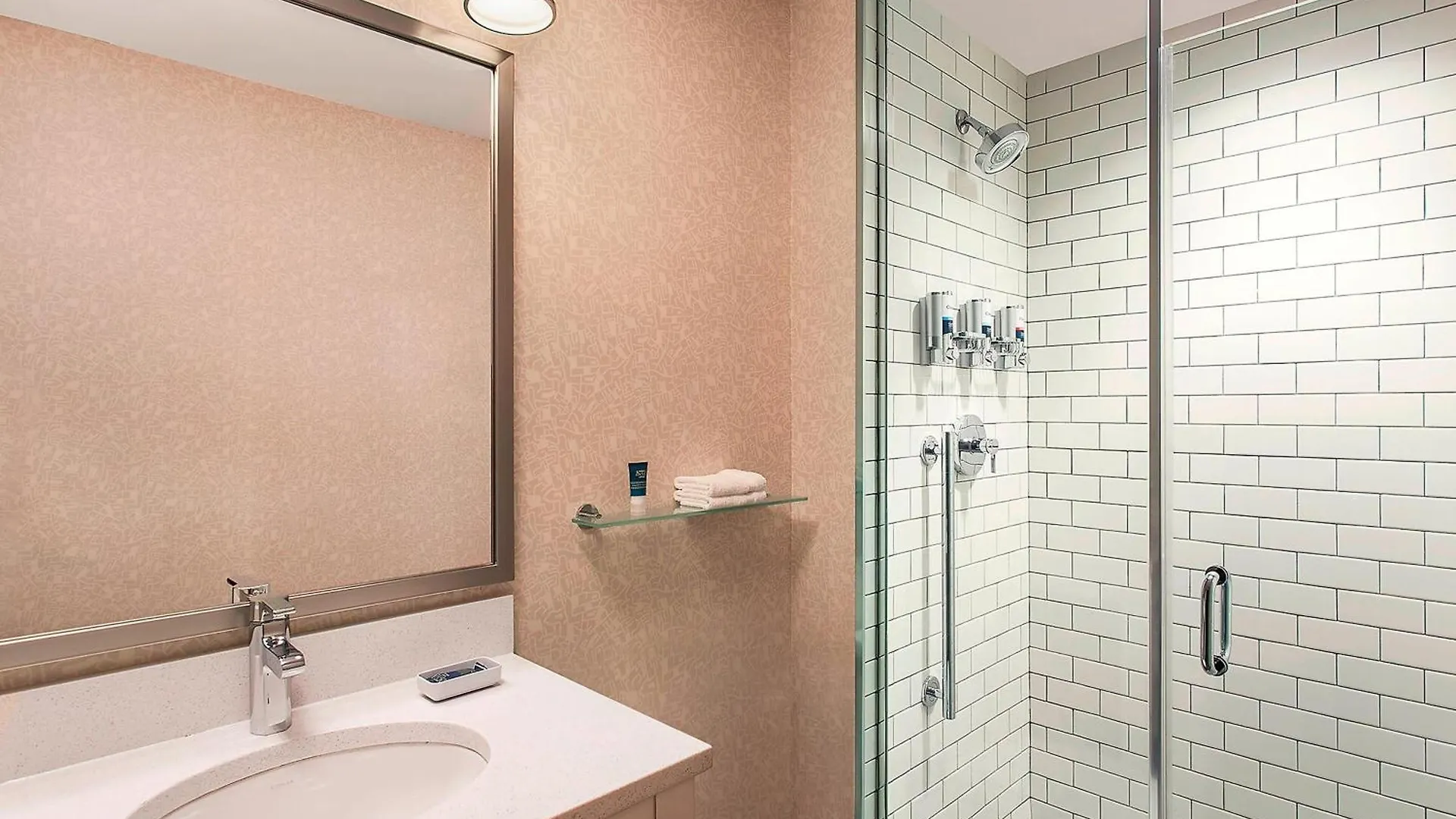 Four Points By Sheraton New York Downtown Hotel