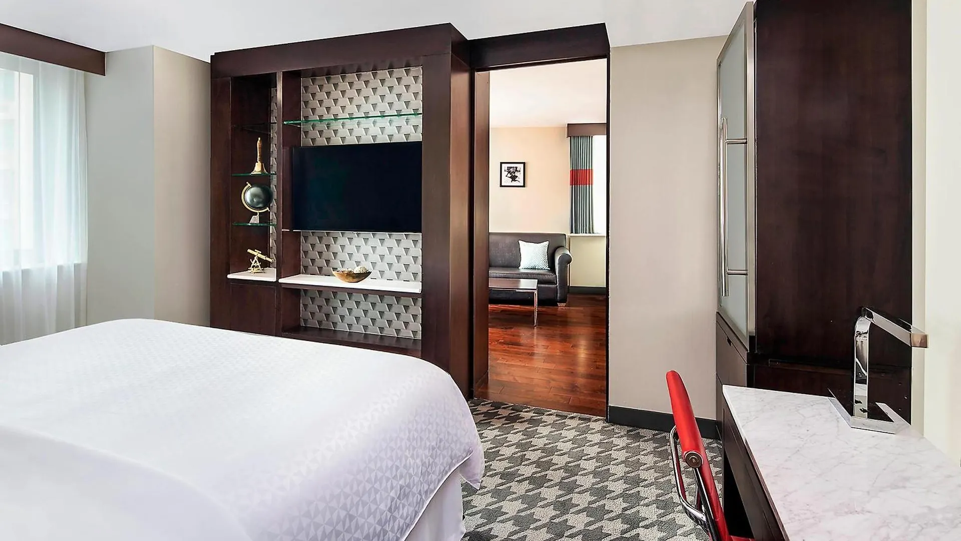 Four Points By Sheraton New York Downtown 3*,