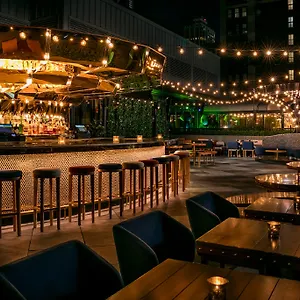 4* 酒店 慕奇夕时代广场酒店