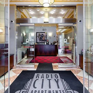 Radio *** New York